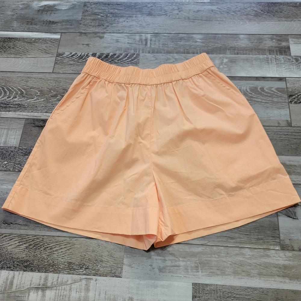 New Small Olivaceous Orange Cream High Waisted Pull On Shorts